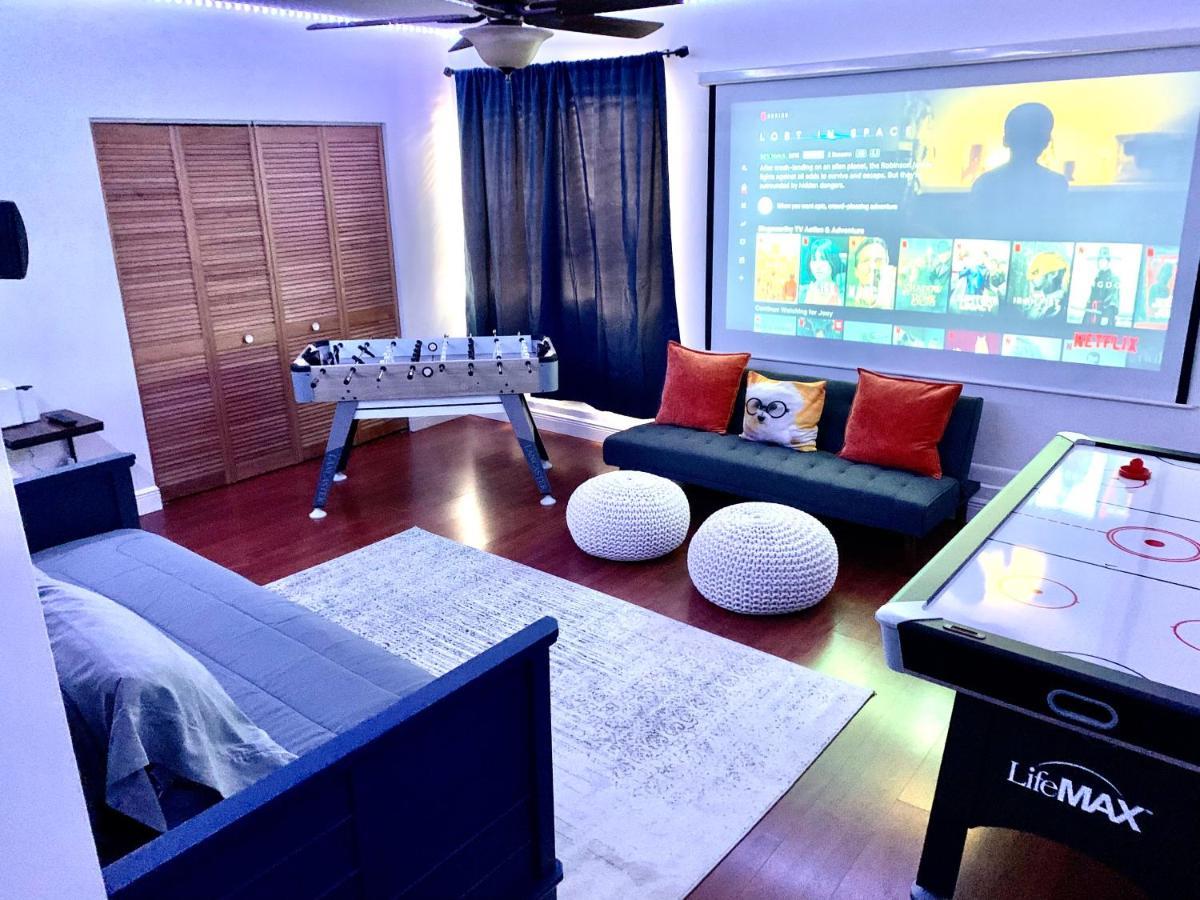Kendall Keys Oasis Home W/ Pool, Theater & Arcade Μαϊάμι Εξωτερικό φωτογραφία