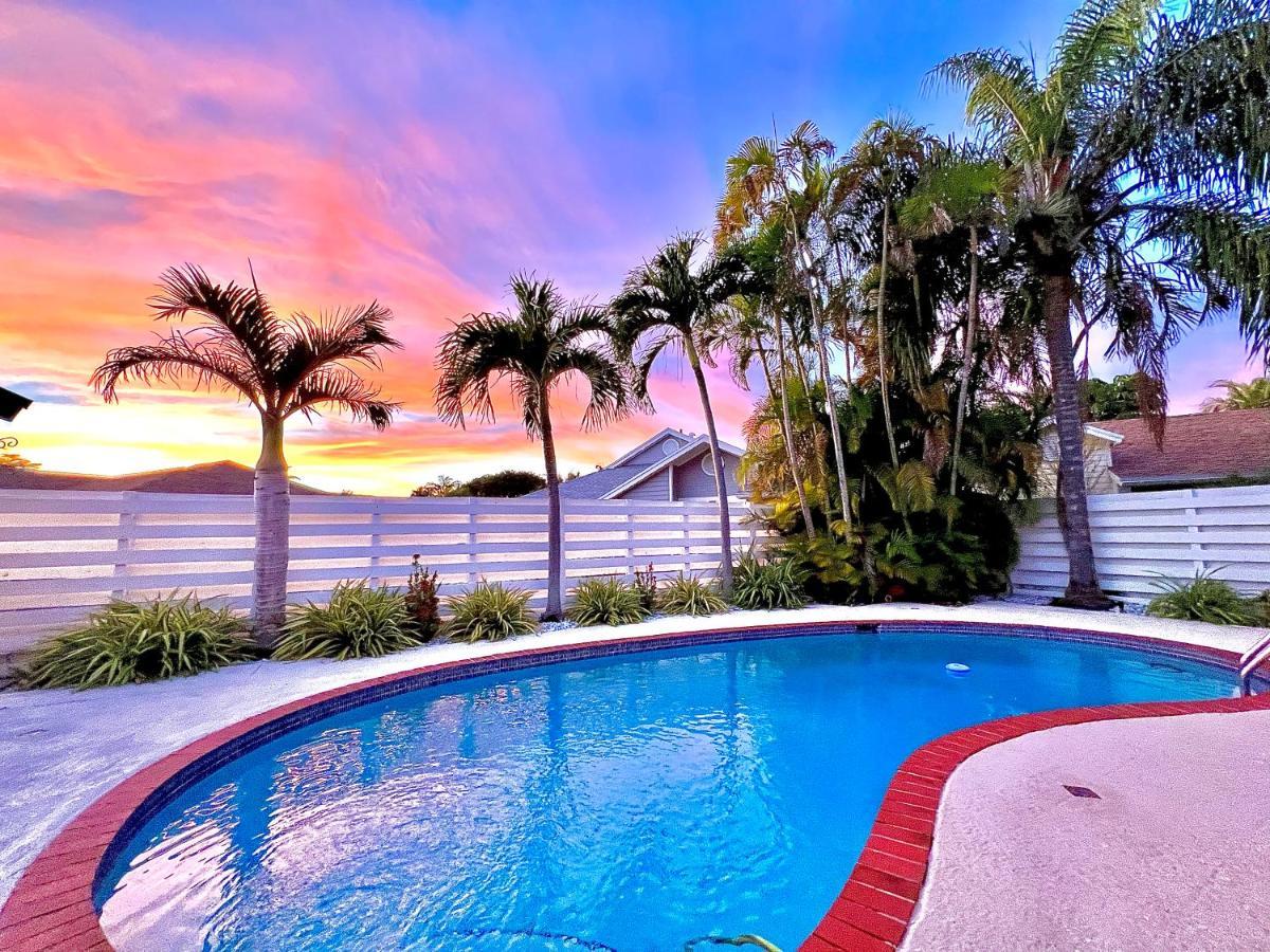 Kendall Keys Oasis Home W/ Pool, Theater & Arcade Μαϊάμι Εξωτερικό φωτογραφία